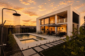 Izzard Residence
